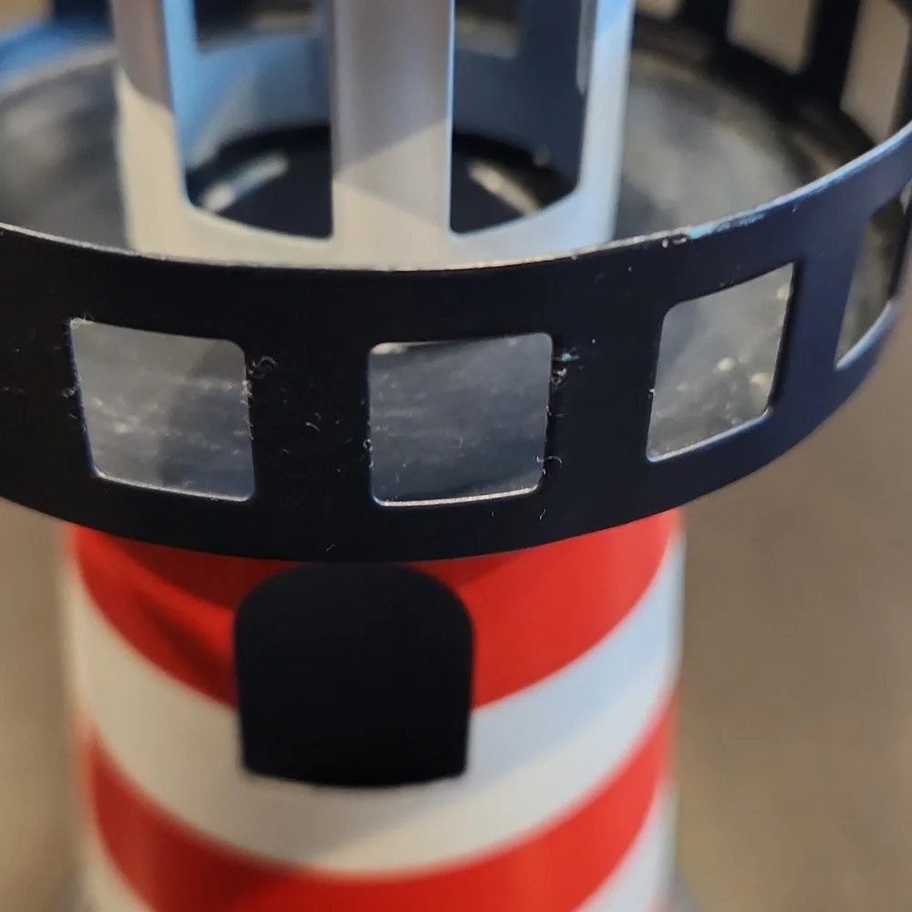 Decorative lighthouse - Picture 8 of 13
